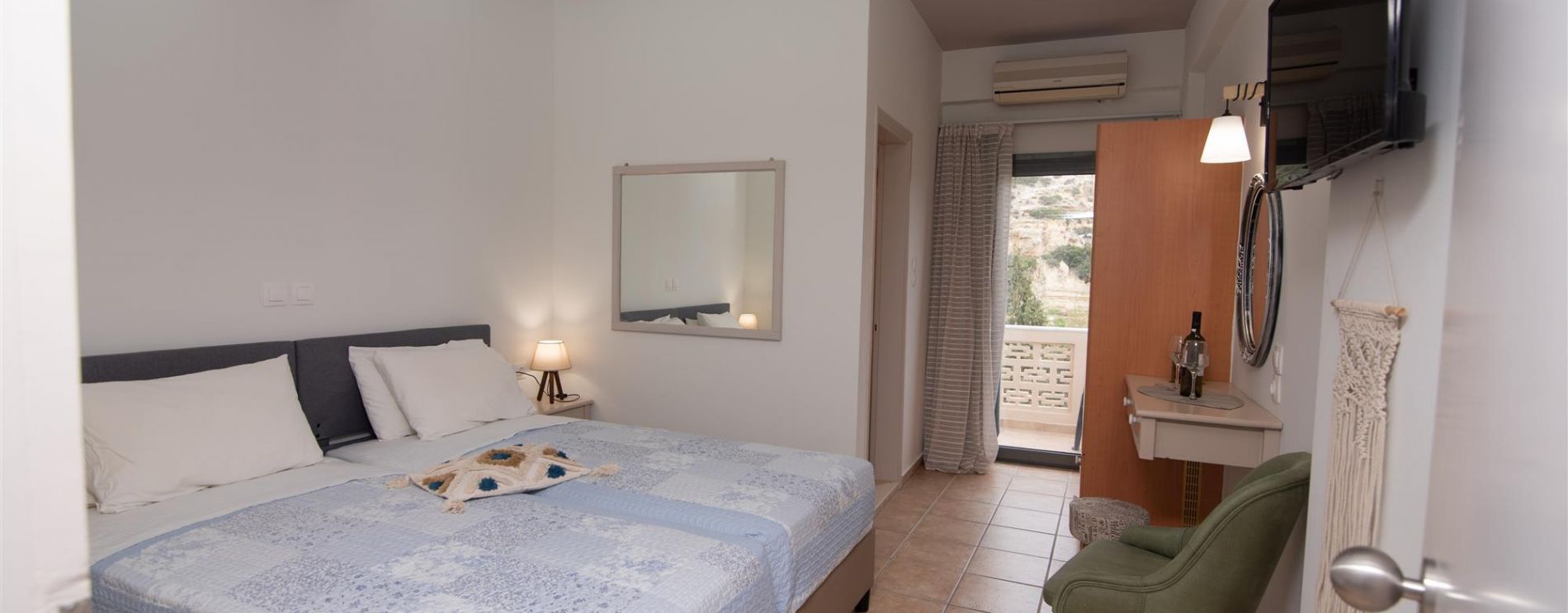 Tsaner Apartments in Matala Crete